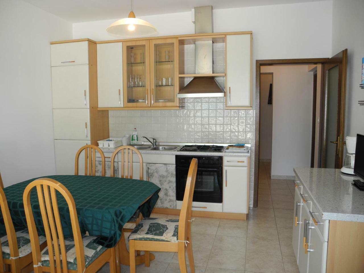 Apartments Boti Dramalj Exterior foto